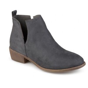 Journee Bootie